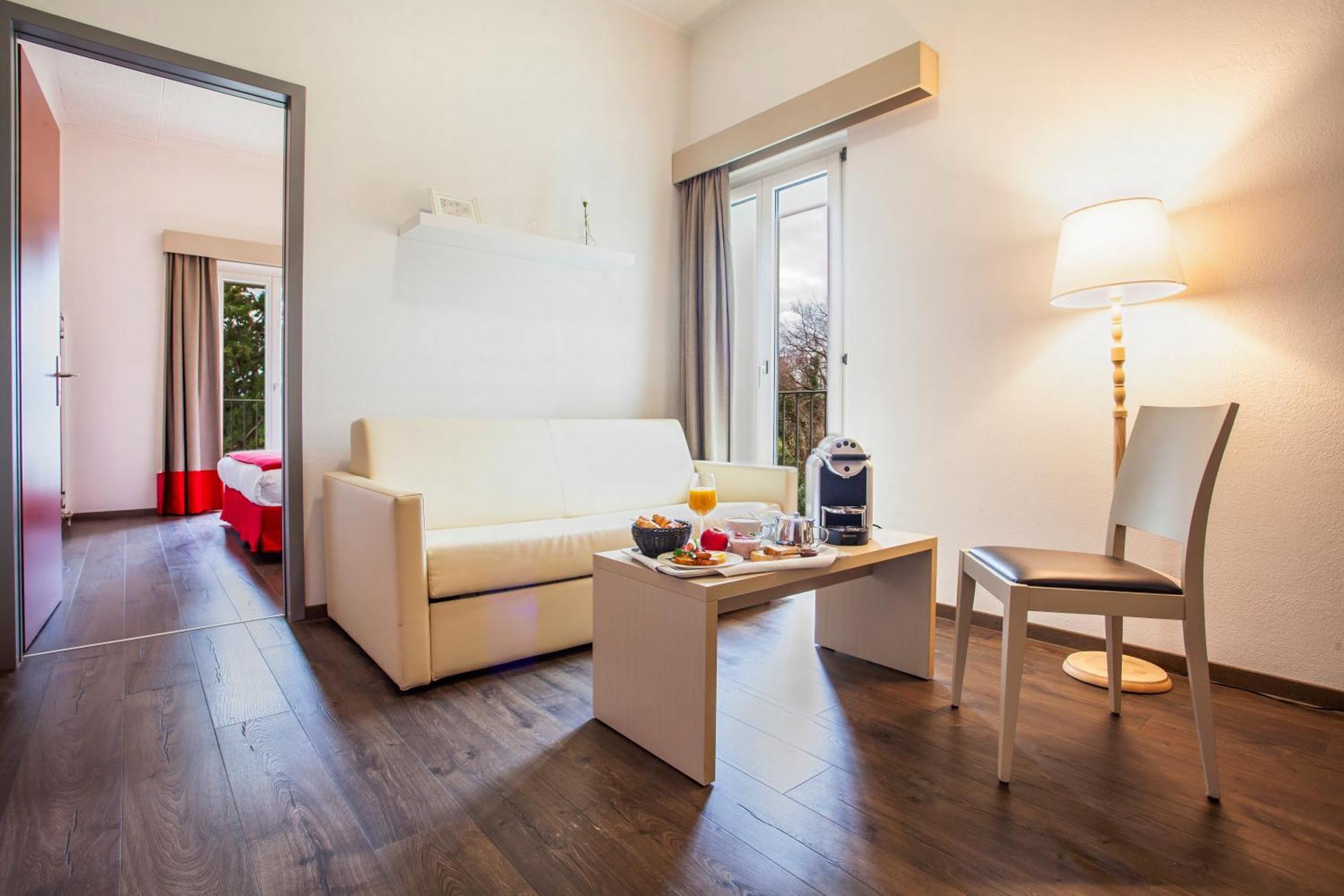 Hotel La Longeraie มอร์เกส ภายนอก รูปภาพ