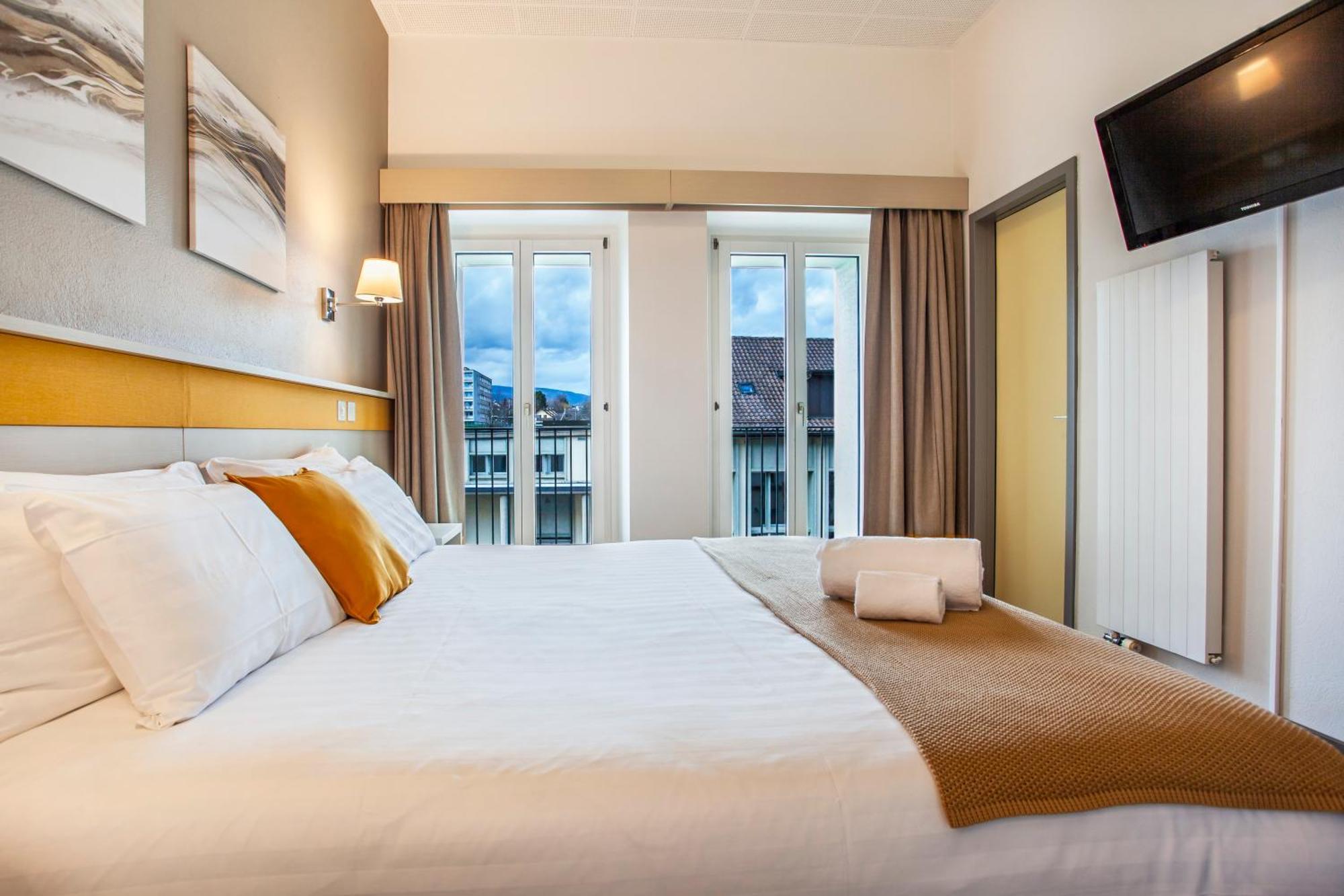 Hotel La Longeraie มอร์เกส ภายนอก รูปภาพ